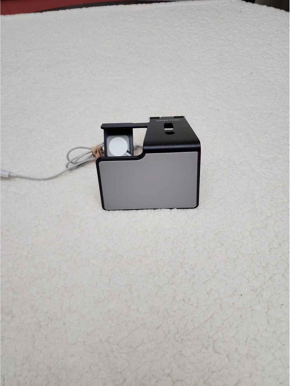 OMOTON Aluminum Phone Stand Desk Holder Apple Watch USB Charger Dock Silver BLAC